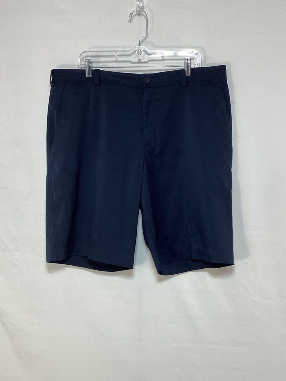 Nike Golf Men's Size 38 Dark Navy Flat-Front Shorts